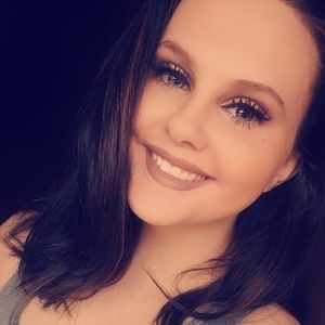 Meet your Posher, Whitney